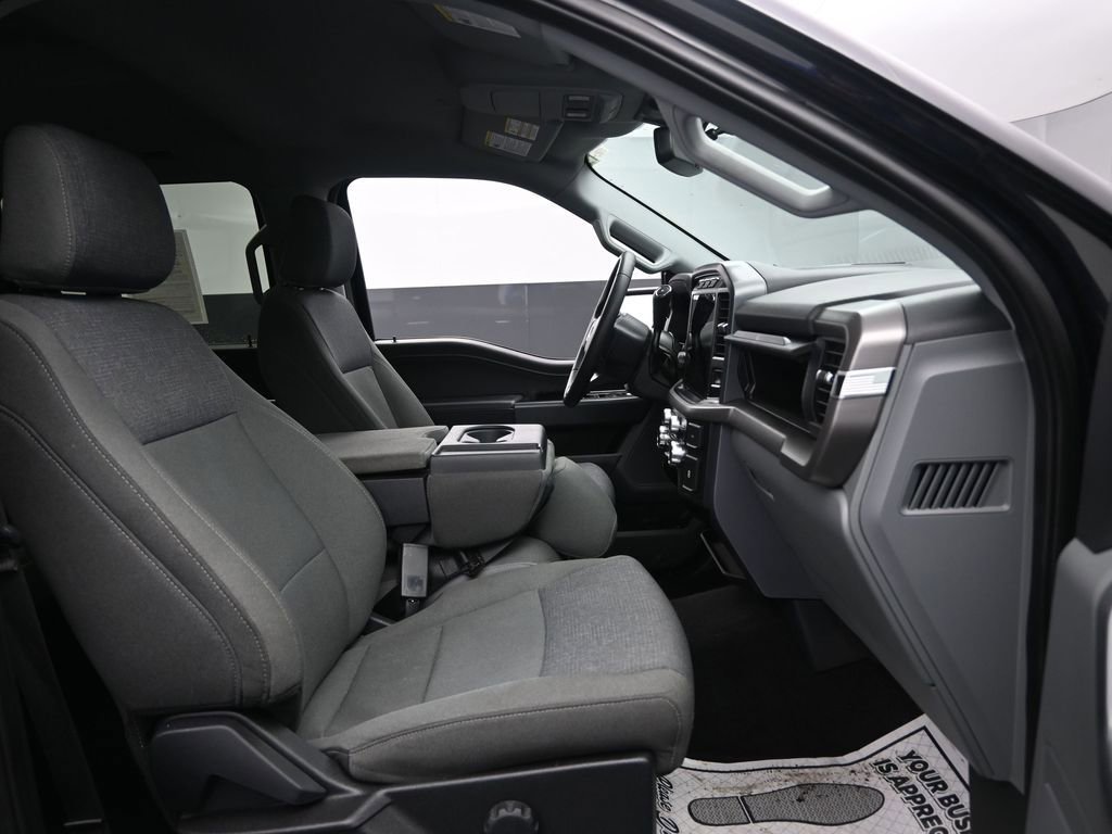 Used 2024 Ford F150 XLT image 31