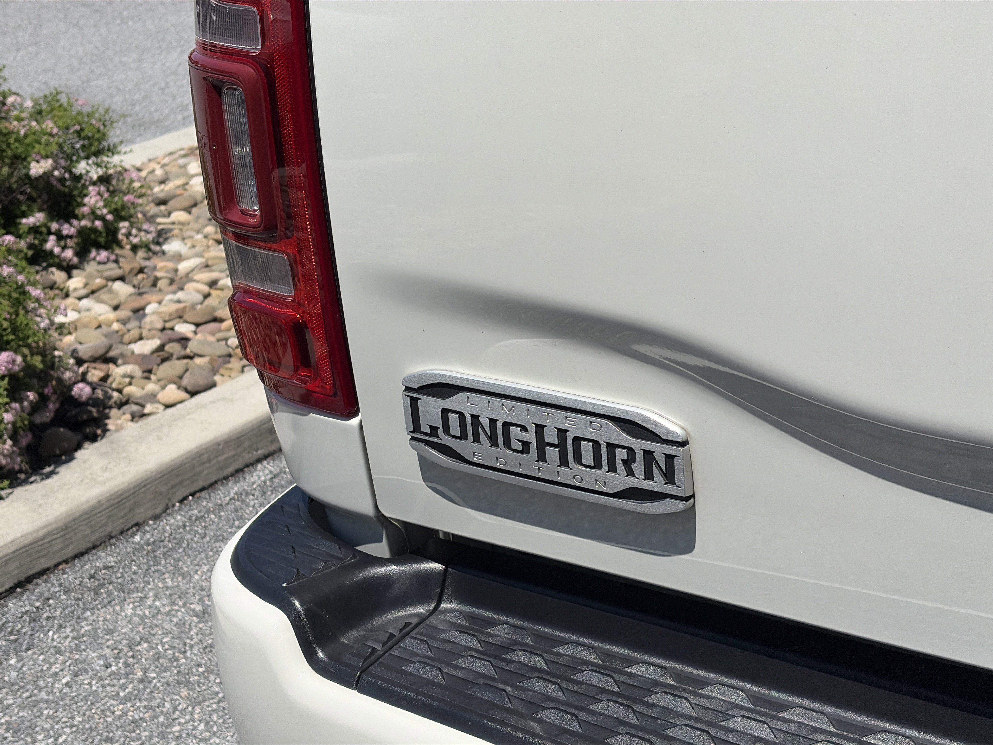 Used 2023 RAM 3500 Limited AWD/4WD image 7