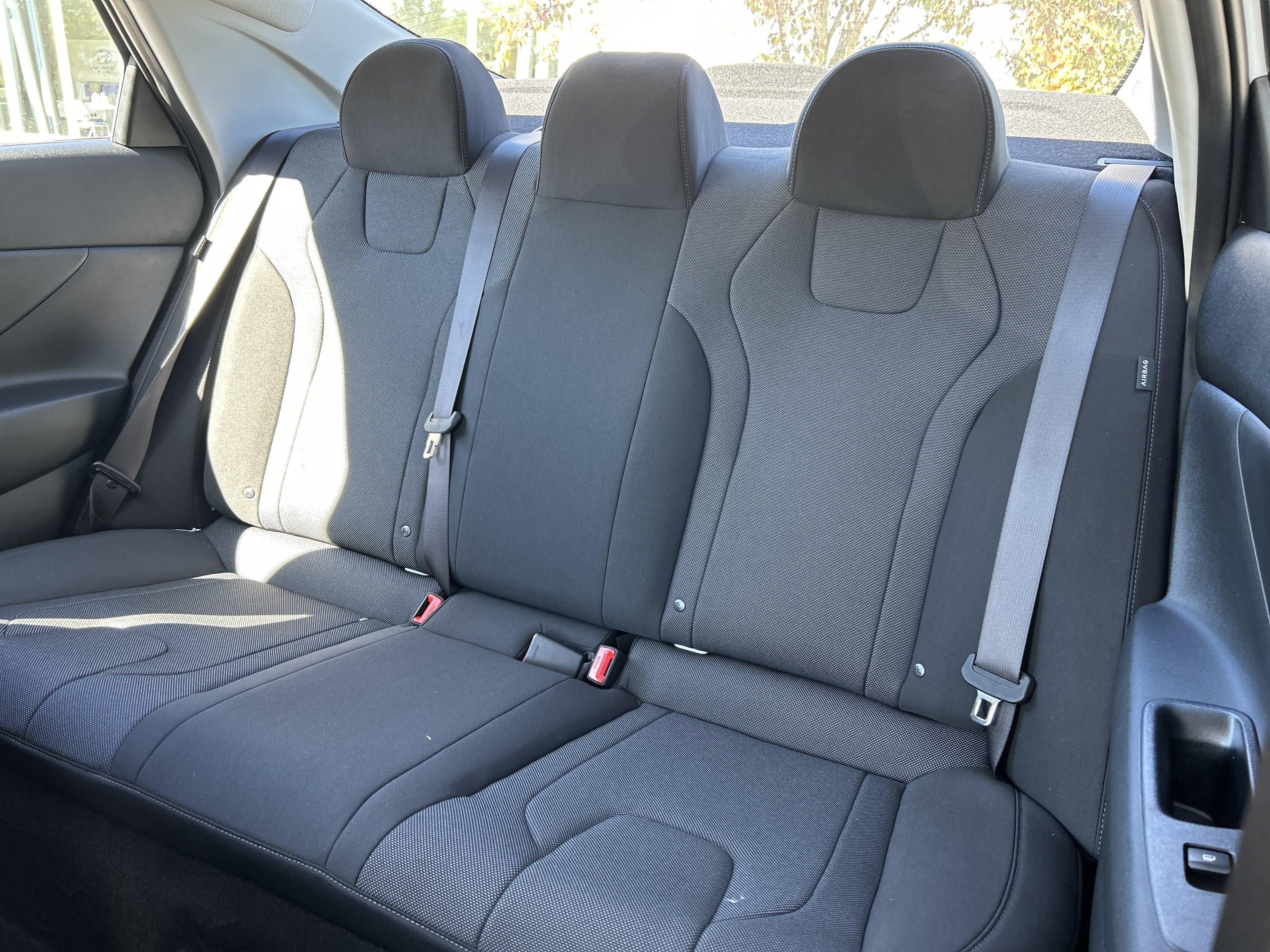 New 2026 Hyundai Elantra SE FWD image 42