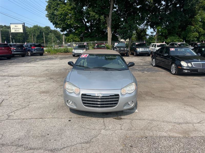 Used 2006 Chrysler Sebring Touring FWD image 2