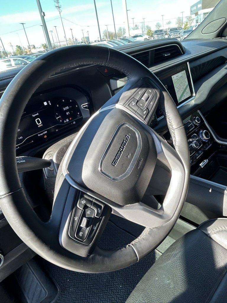 Used 2023 GMC Yukon Denali image 15