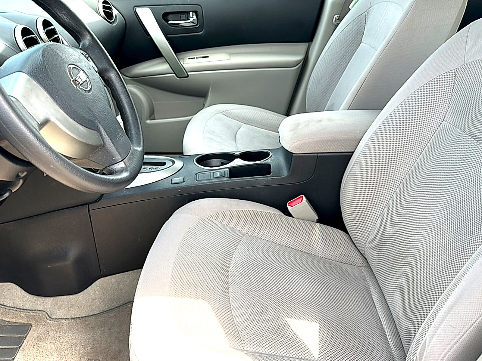 Used 2013 Nissan Rogue S FWD image 13