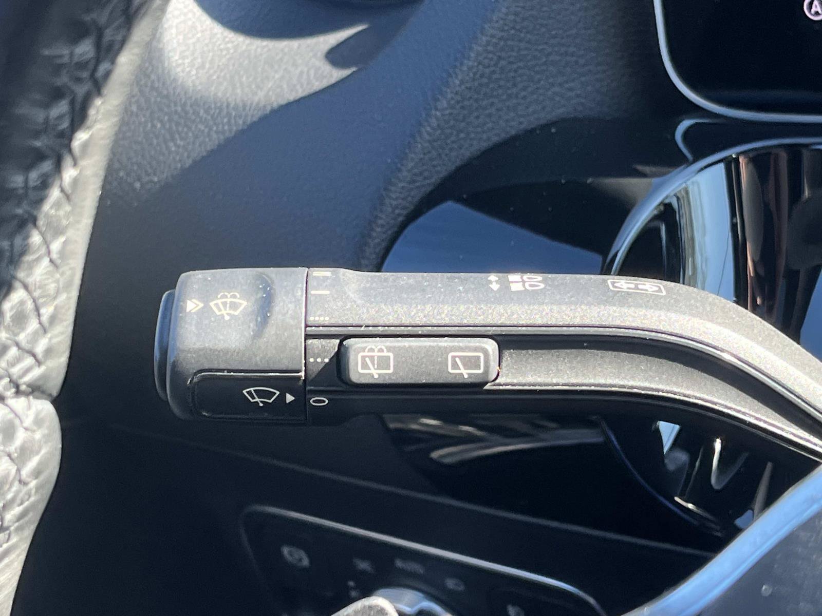 Used 2021 Mercedes-Benz GLA 250 4MATIC image 43