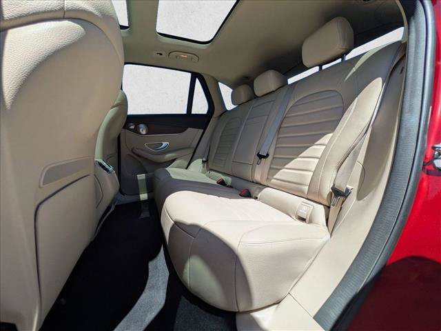 Used 2020 Mercedes-Benz GLC 300 4MATIC image 19