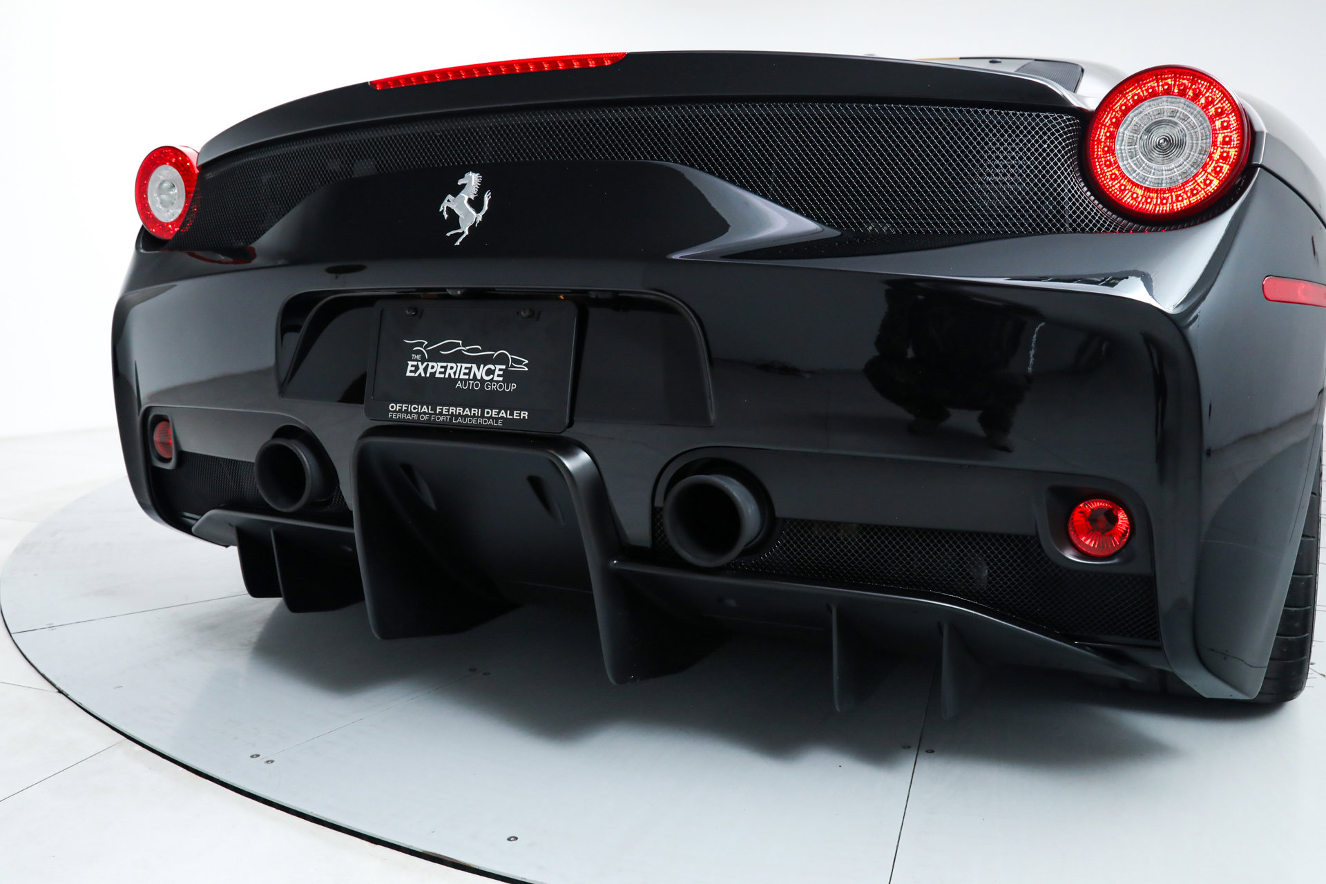 Certified 2015 Ferrari 458 Speciale Coupe RWD image 18