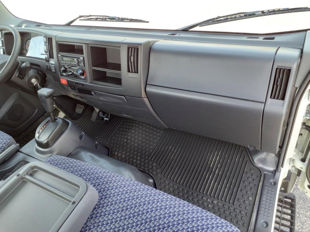 New 2024 Chevrolet Low Cab Forward image 8