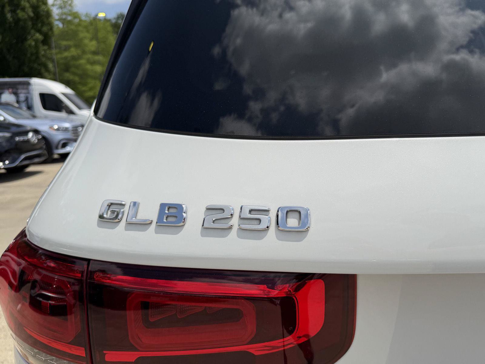 Certified 2022 Mercedes-Benz GLB 250 image 22
