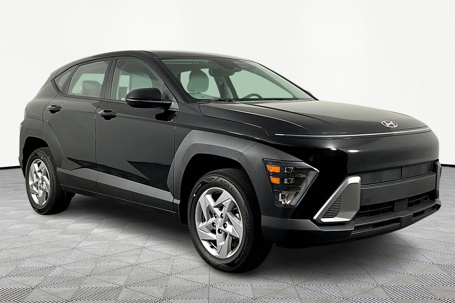 New 2026 Hyundai Kona SE AWD/4WD image 3
