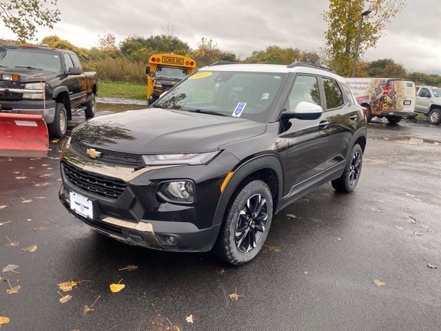 Used 2023 Chevrolet TrailBlazer ACTIV w/ Convenience Package AWD/4WD image 1