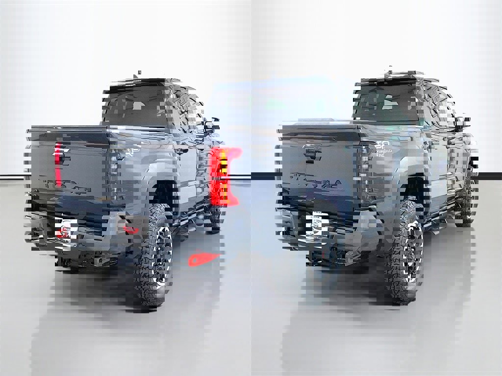 New 2025 Toyota Tacoma TRD Off-Road image 4