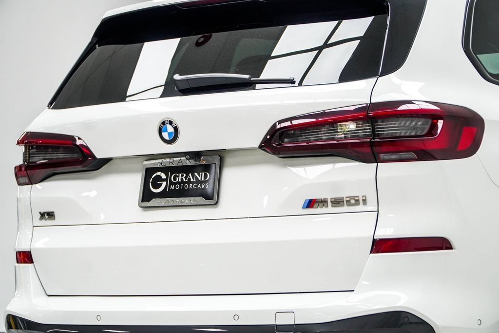 Used 2022 BMW X5 M50i AWD/4WD image 14