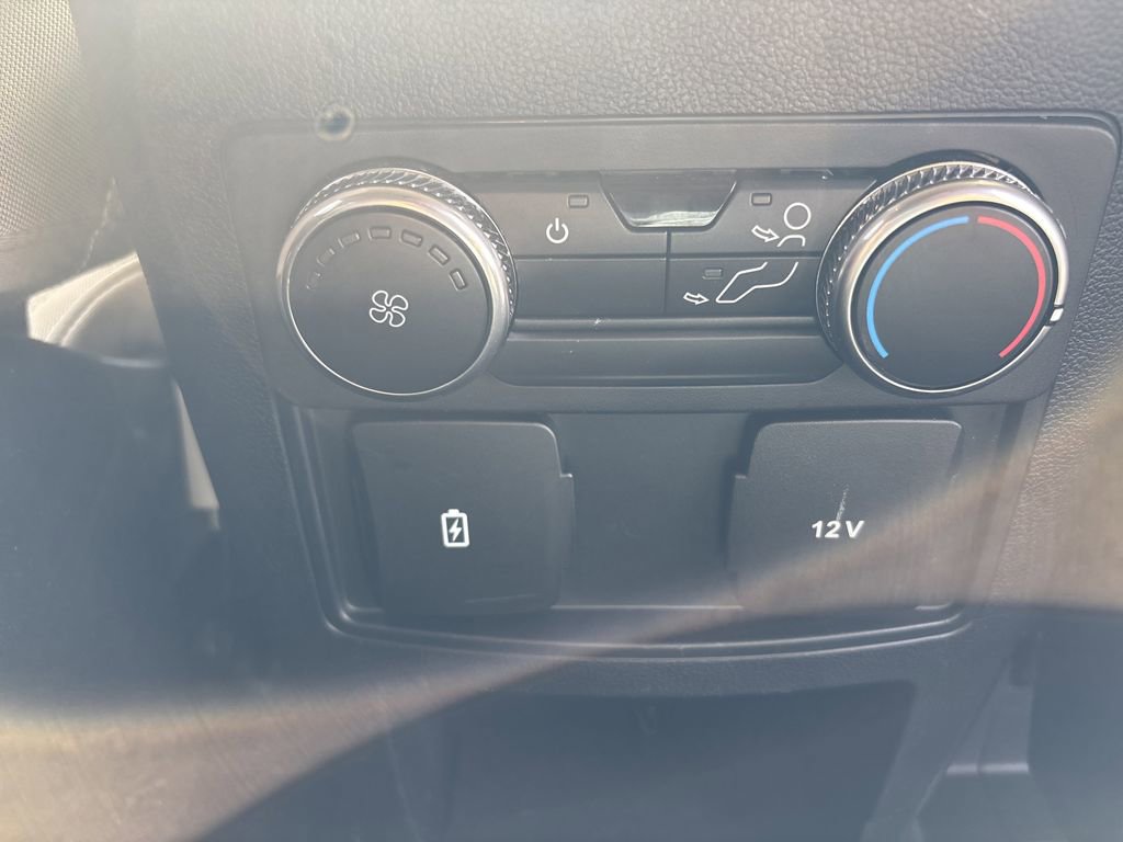 Used 2021 Ford Explorer XLT image 23