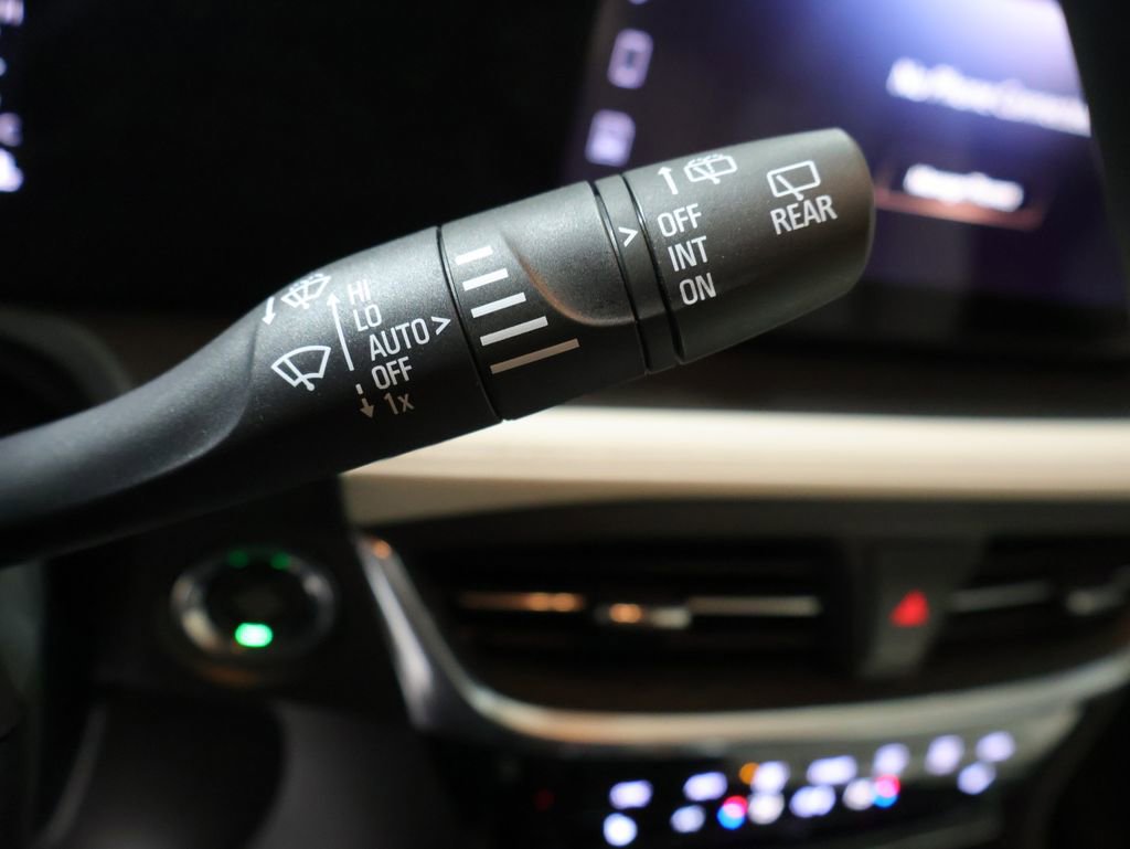 Used 2024 Buick Encore GX Avenir w/ Avenir Convenience Package image 38