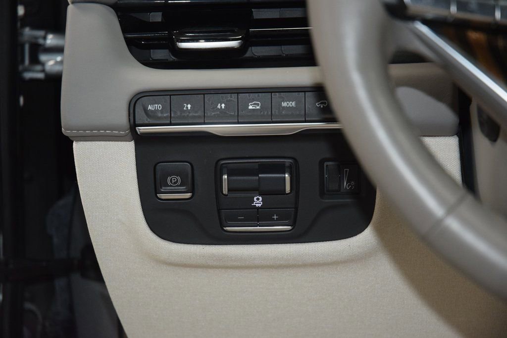 Used 2023 Cadillac Escalade Premium Luxury Platinum image 35