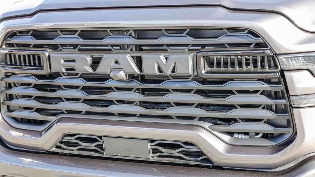 Used 2025 RAM 2500 Big Horn image 6