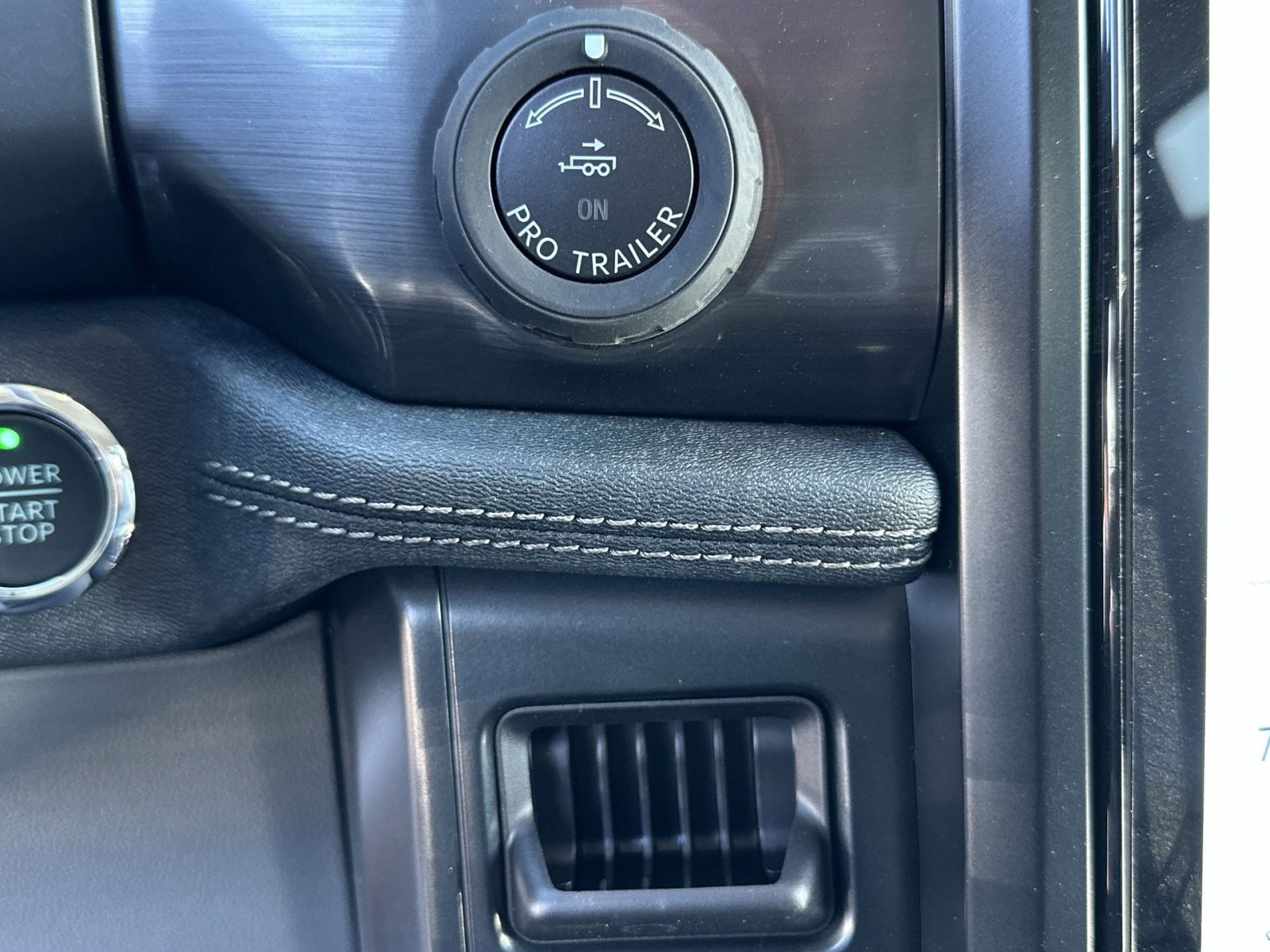 New 2025 Ford F150 Lightning Flash image 28