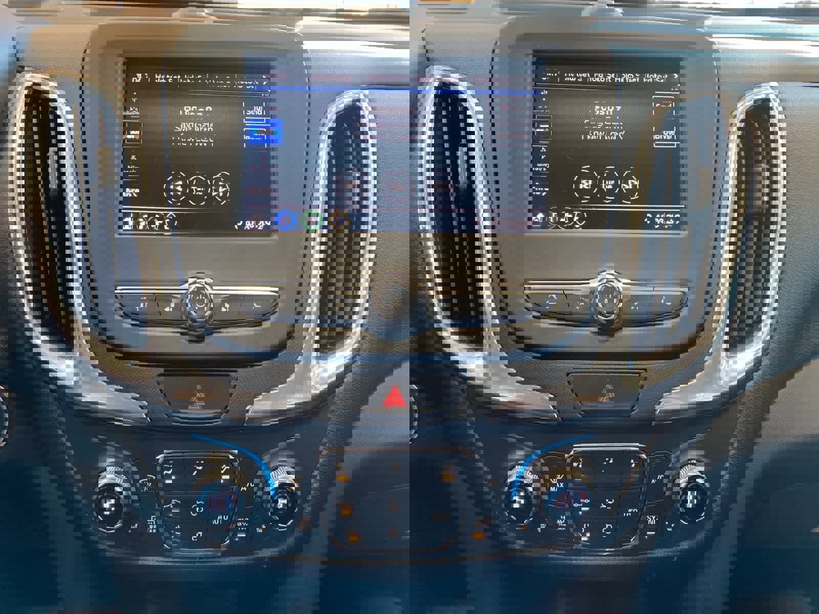 Used 2020 Chevrolet Equinox LT image 12