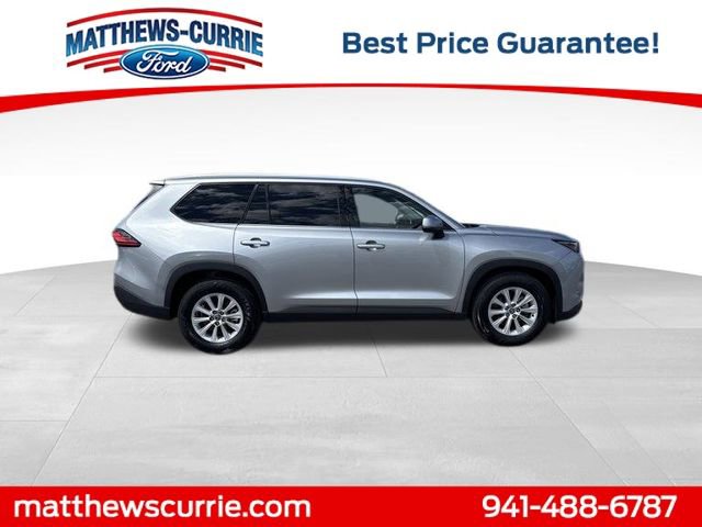 Used 2024 Toyota Grand Highlander XLE image 3