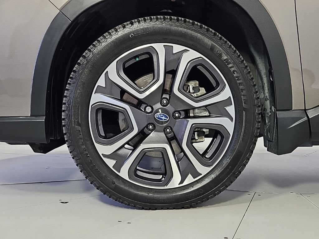 Used 2021 Subaru Ascent Limited w/ Technology Package AWD/4WD image 5
