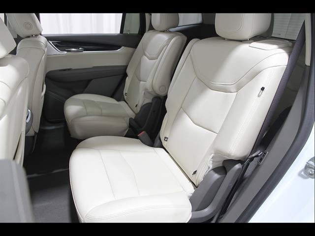 Used 2024 Cadillac XT6 Premium Luxury w/ Technology Package AWD/4WD image 21