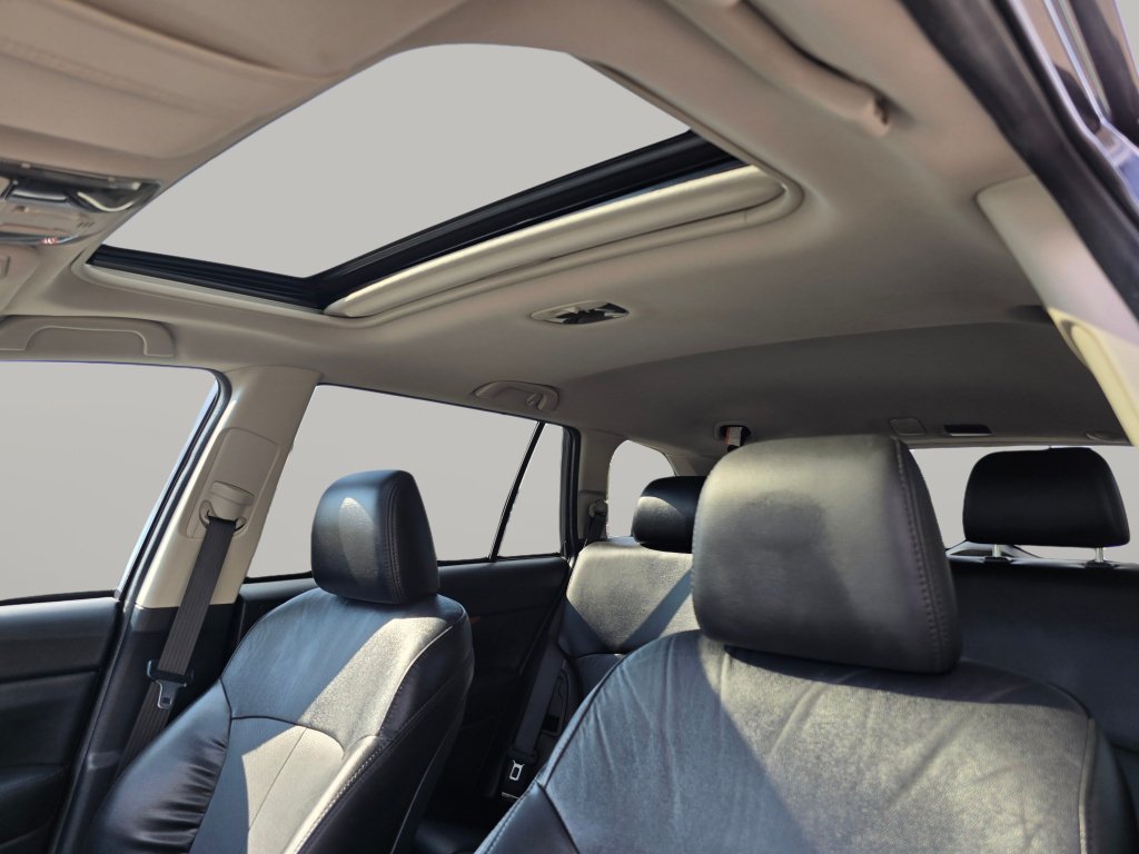 Used 2013 Subaru Outback 2.5i Limited w/ Moonroof Pkg AWD/4WD image 5