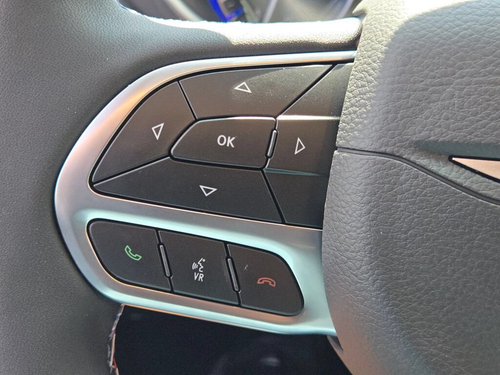 New 2027 Chrysler Pacifica Select AWD/4WD image 34