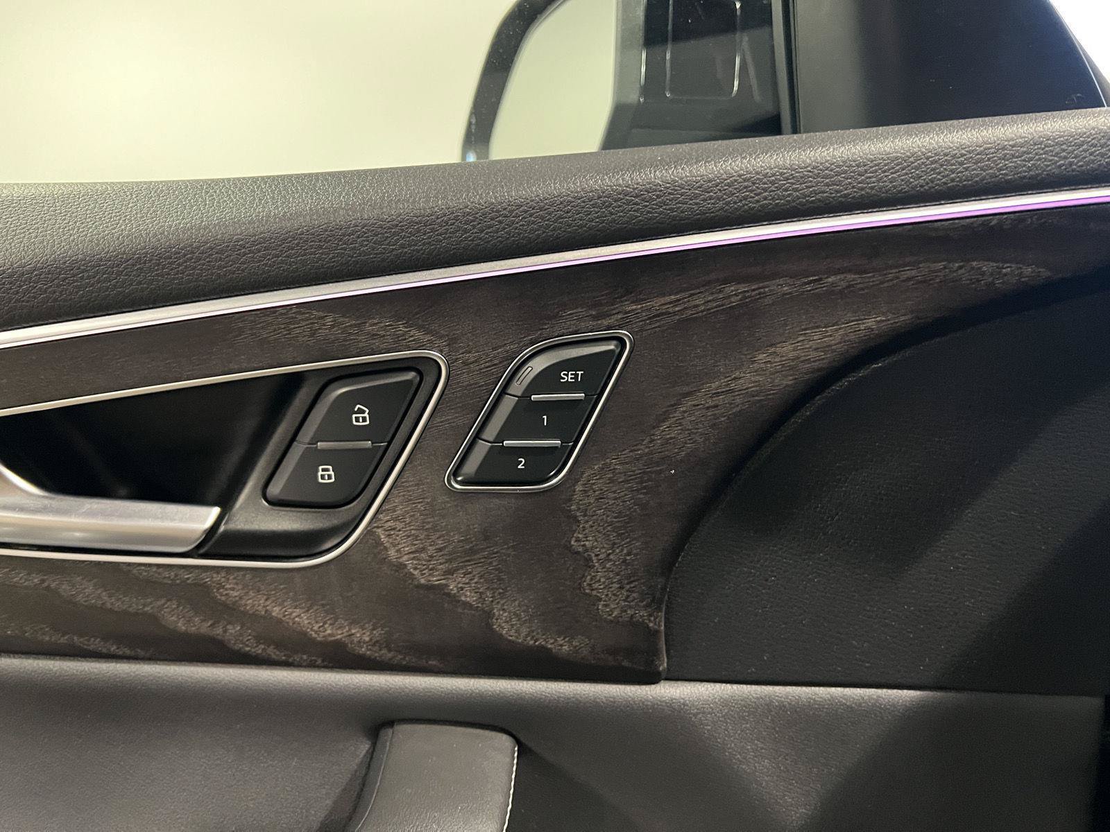 Used 2023 Audi Q8 Premium Plus w/ Premium Plus Package AWD/4WD image 28