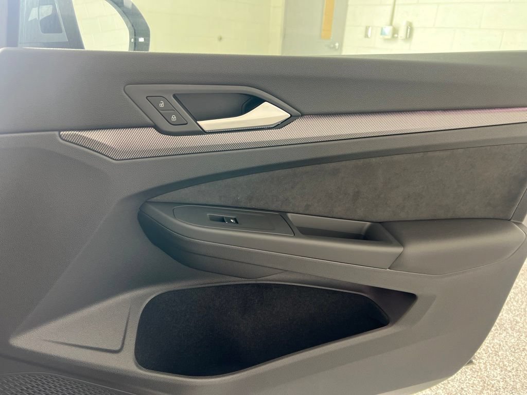 New 2026 Volkswagen GTI SE FWD image 39