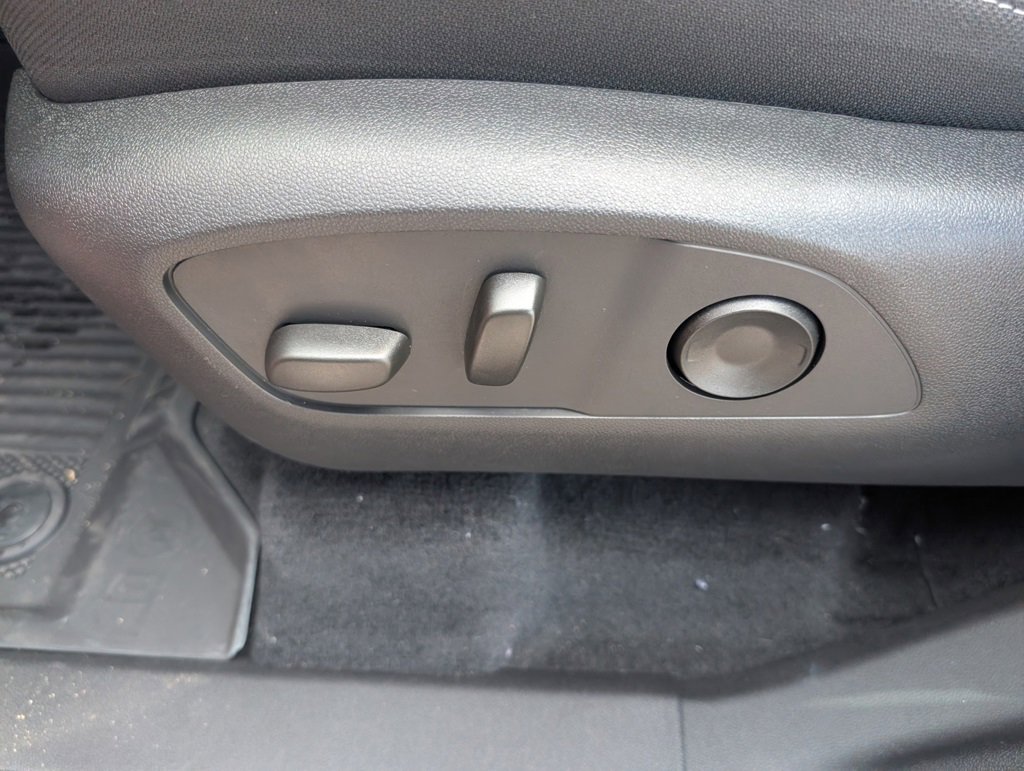 New 2025 Chevrolet Traverse LT w/ Sun and Wheel Package image 10