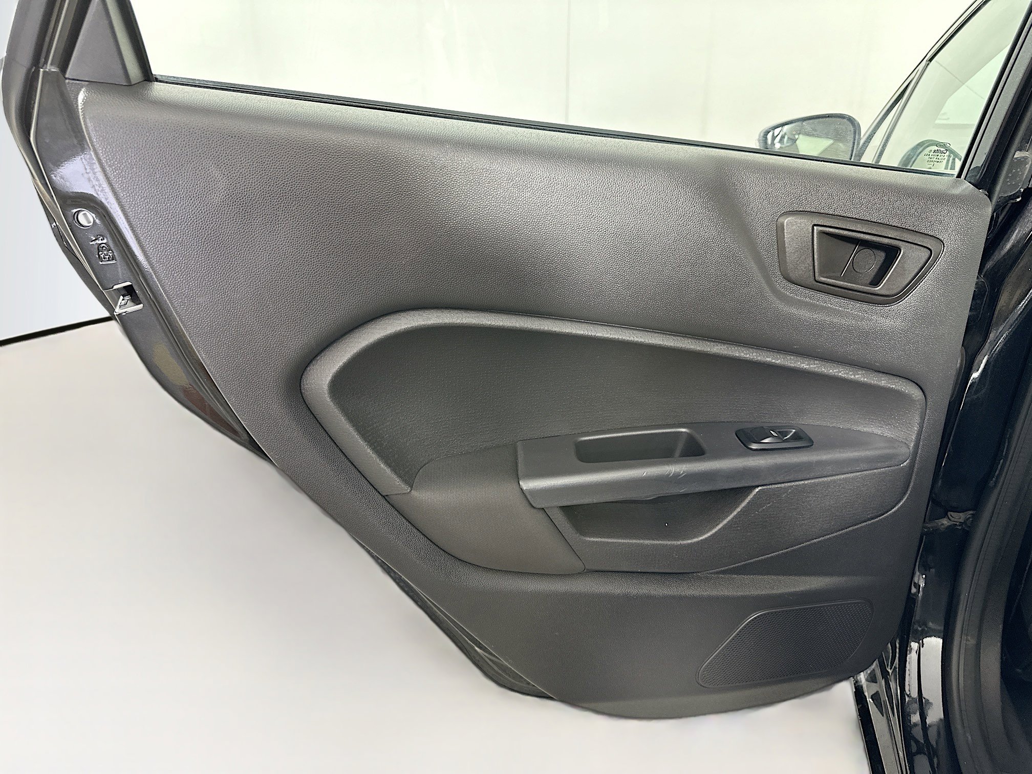 Used 2013 Ford Fiesta SE image 23