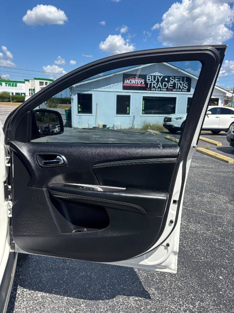 Used 2015 Dodge Journey Crossroad w/ Flexible Seating Group FWD image 33