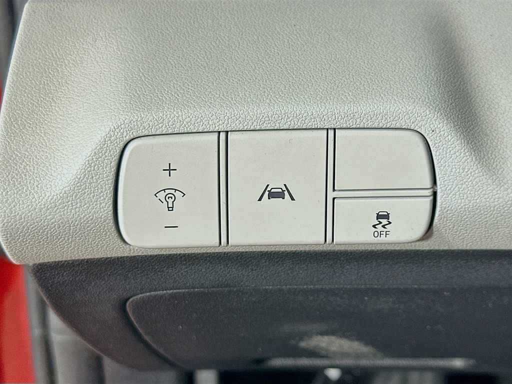 Used 2022 Hyundai Elantra Limited w/ Winter Weather Package FWD image 21