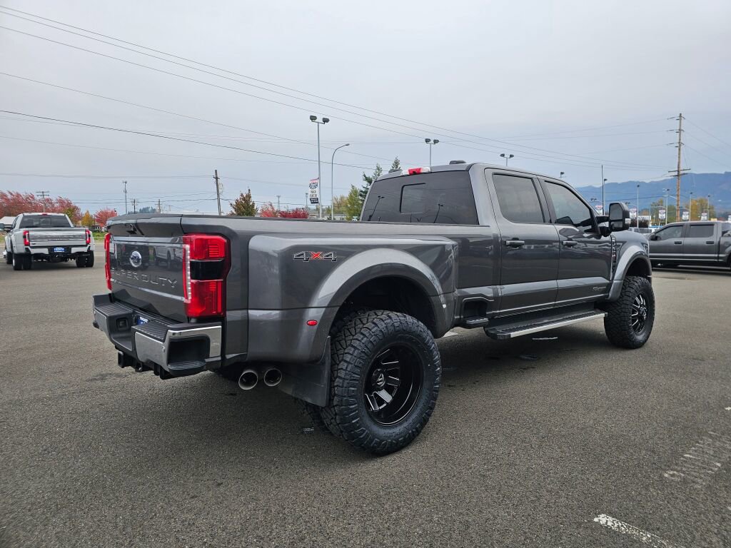 Certified 2023 Ford F450 Lariat w/ Camper Package image 6