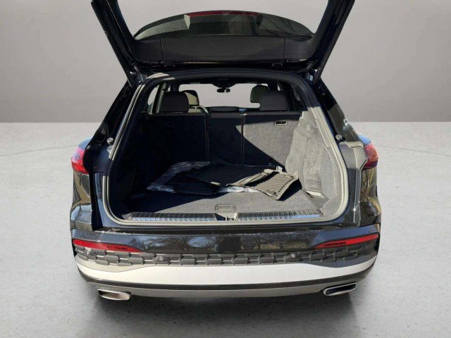 Certified 2025 Audi Q5 Premium w/ Convenience Package image 32