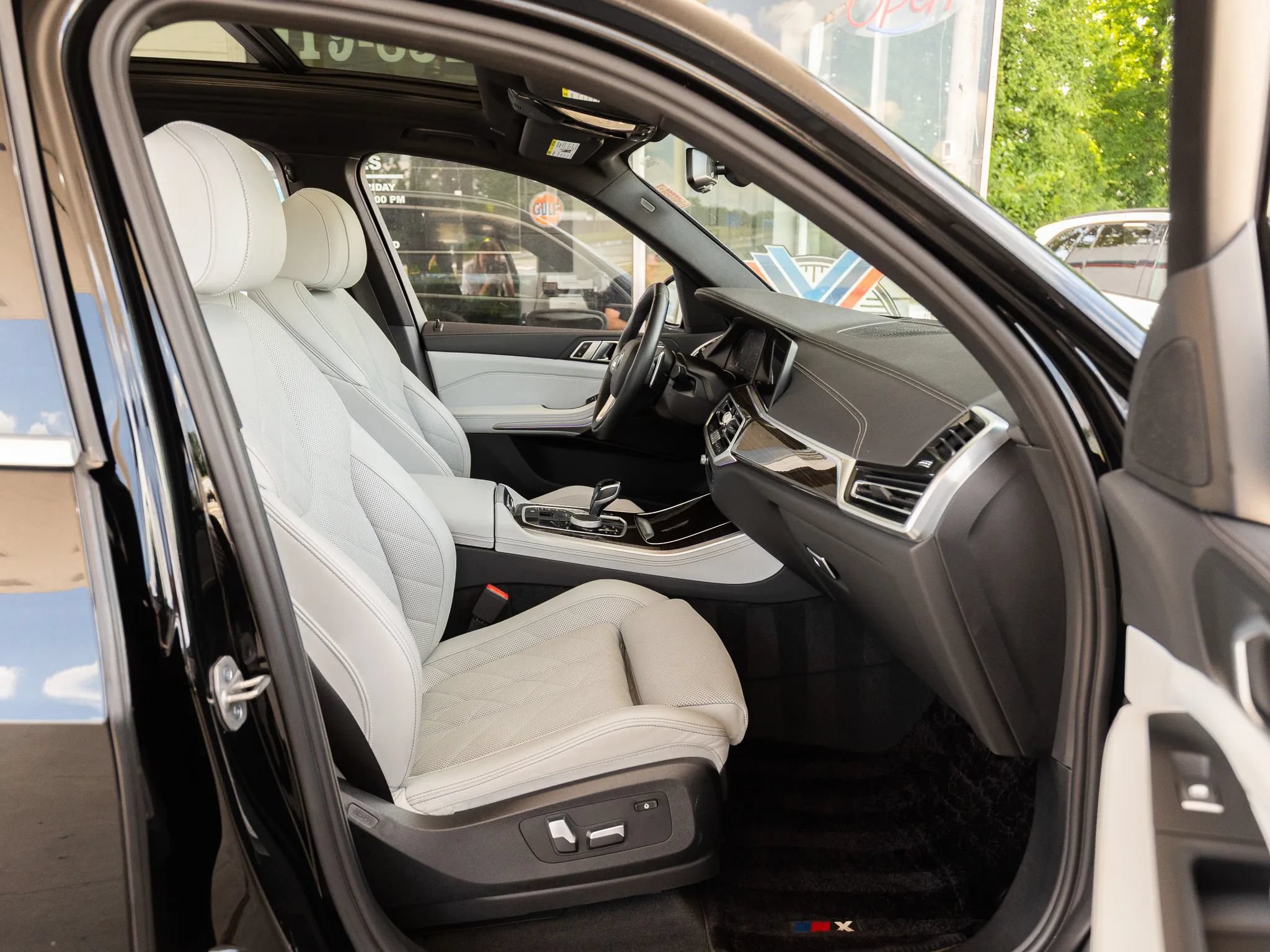 Used 2023 BMW X5 sDrive40i RWD image 21