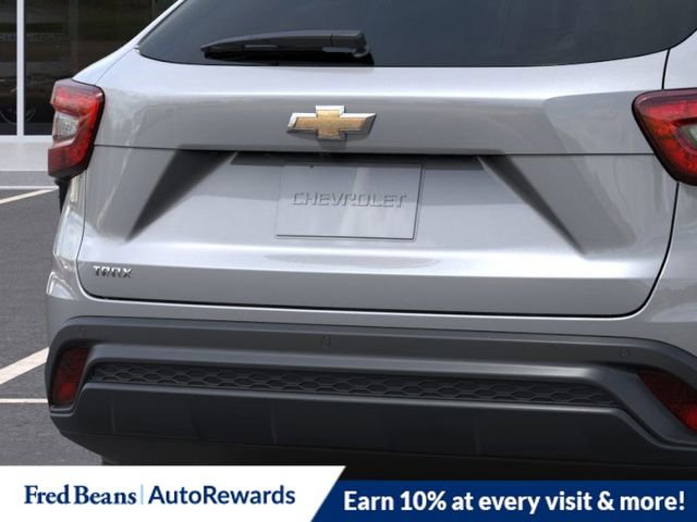New 2025 Chevrolet Trax LS w/ Driver Confidence Package image 14