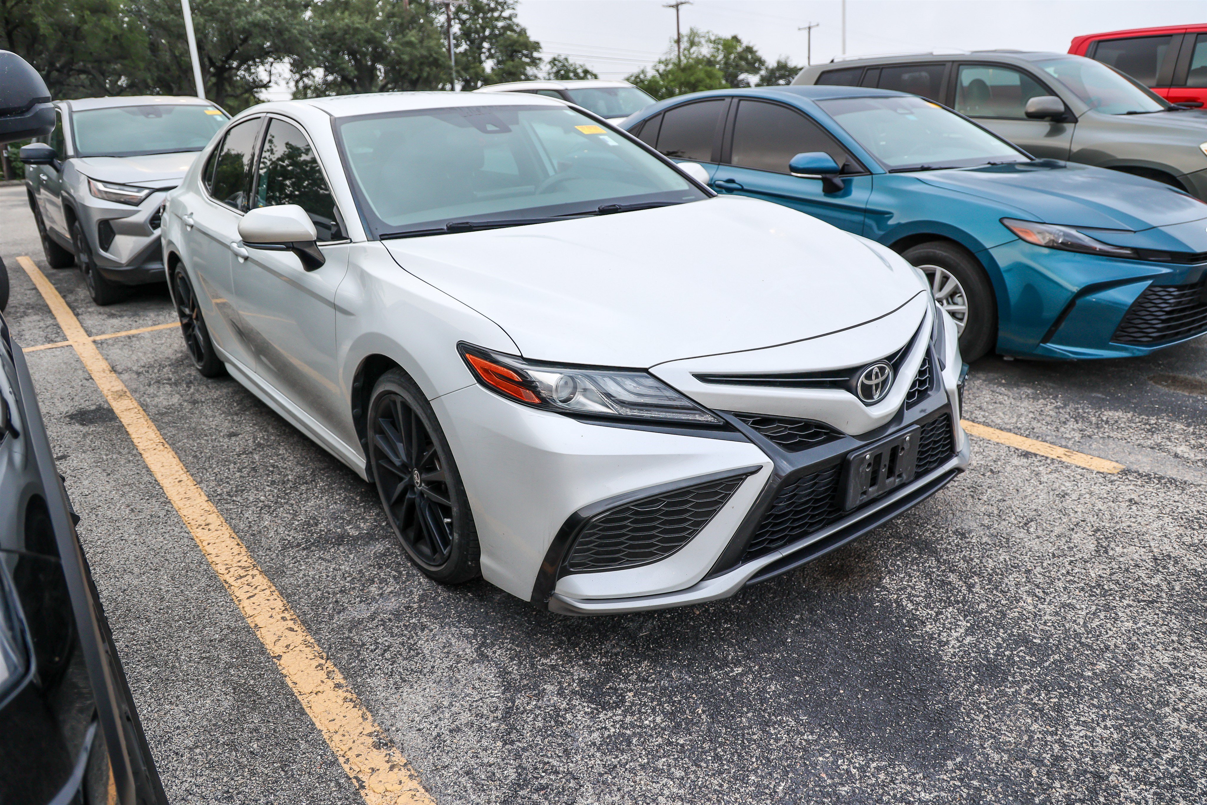 Certified 2022 Toyota Camry XSE w/ Carpet Mat Package (TMS) FWD image 6