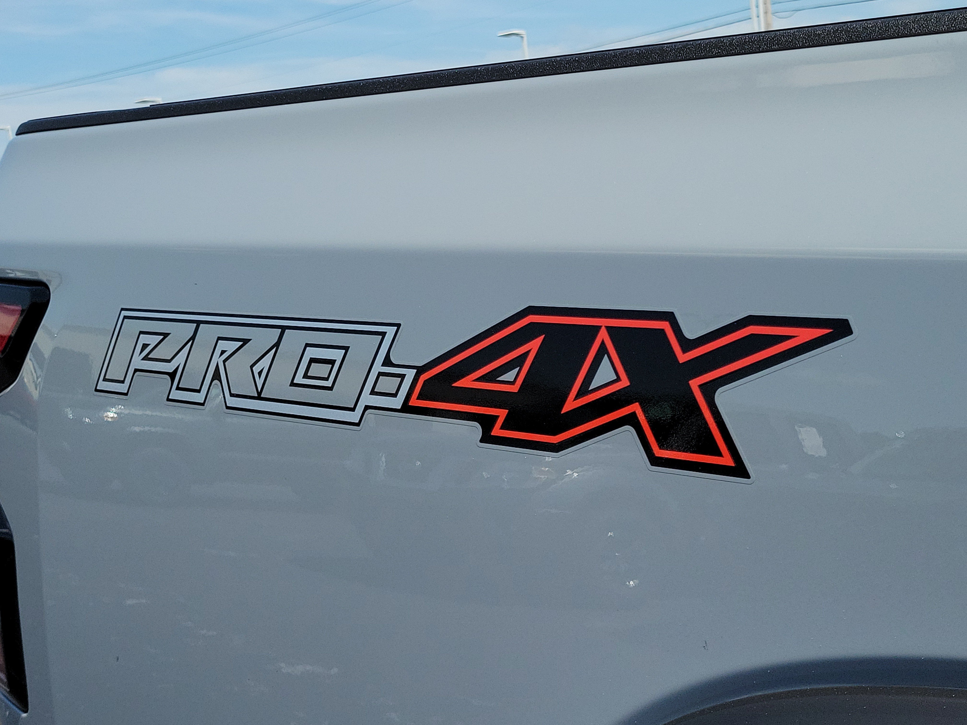 Certified 2025 Nissan Frontier PRO-4X w/ Pro Convenience Package AWD/4WD image 6