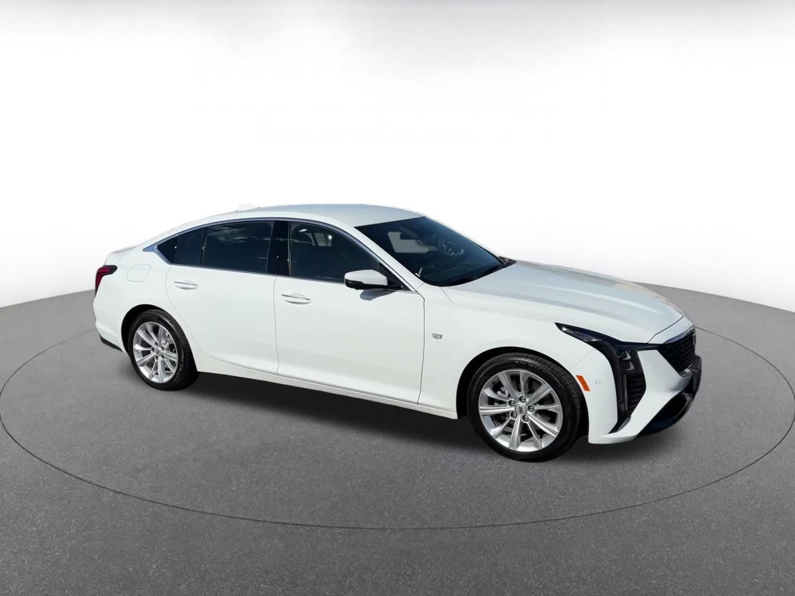 Used 2026 Cadillac CT5 Premium Luxury RWD image 2