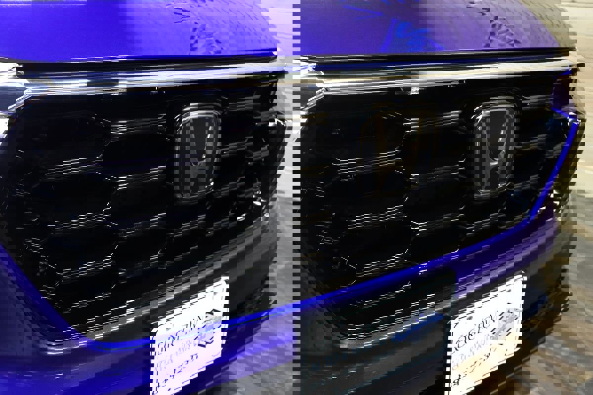 Used 2025 Honda CR-V EX-L image 12