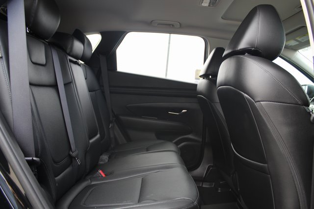 Used 2025 Hyundai Tucson SEL AWD/4WD image 19