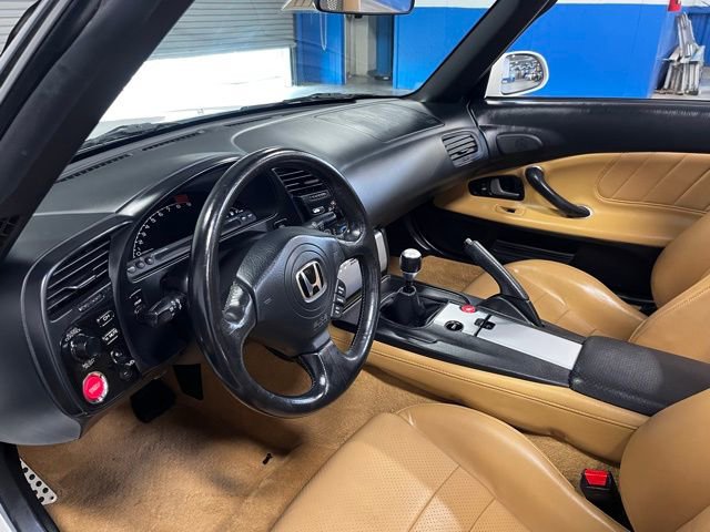 Used 2004 Honda S2000 image 16