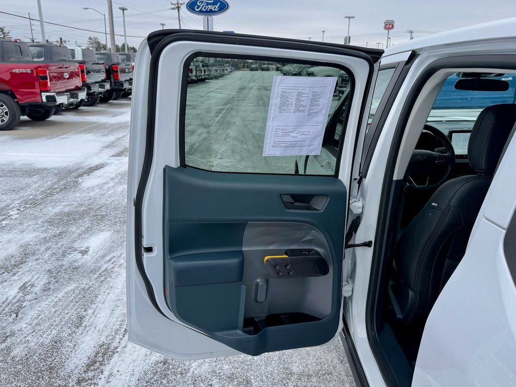 Used 2025 Ford Maverick Tremor image 13