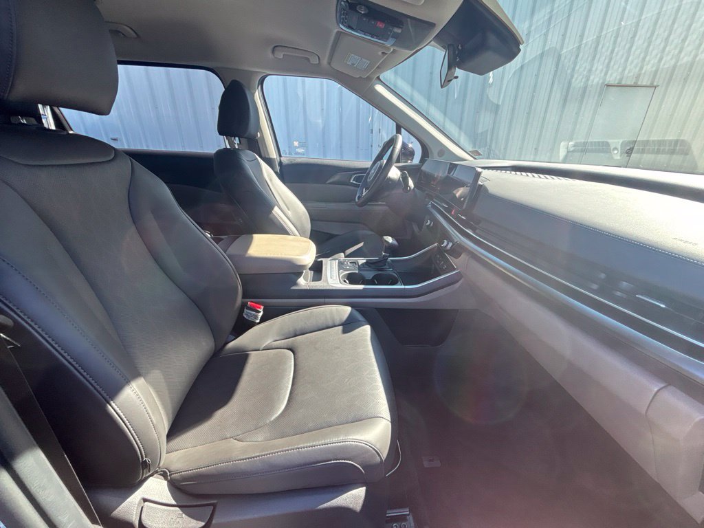 Certified 2026 Kia Carnival FWD image 26