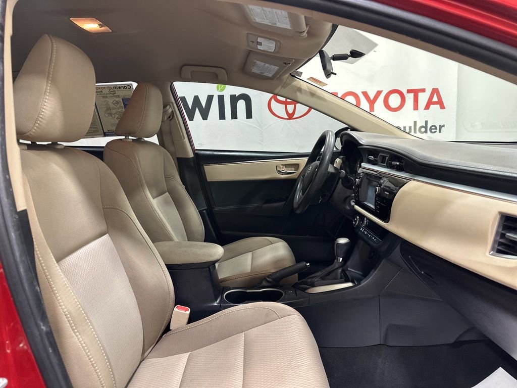 Used 2016 Toyota Corolla LE image 11
