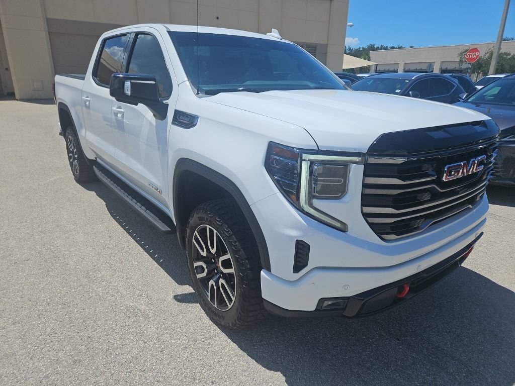 Used 2025 GMC Sierra 1500 AT4 w/ AT4 Premium Package AWD/4WD image 1