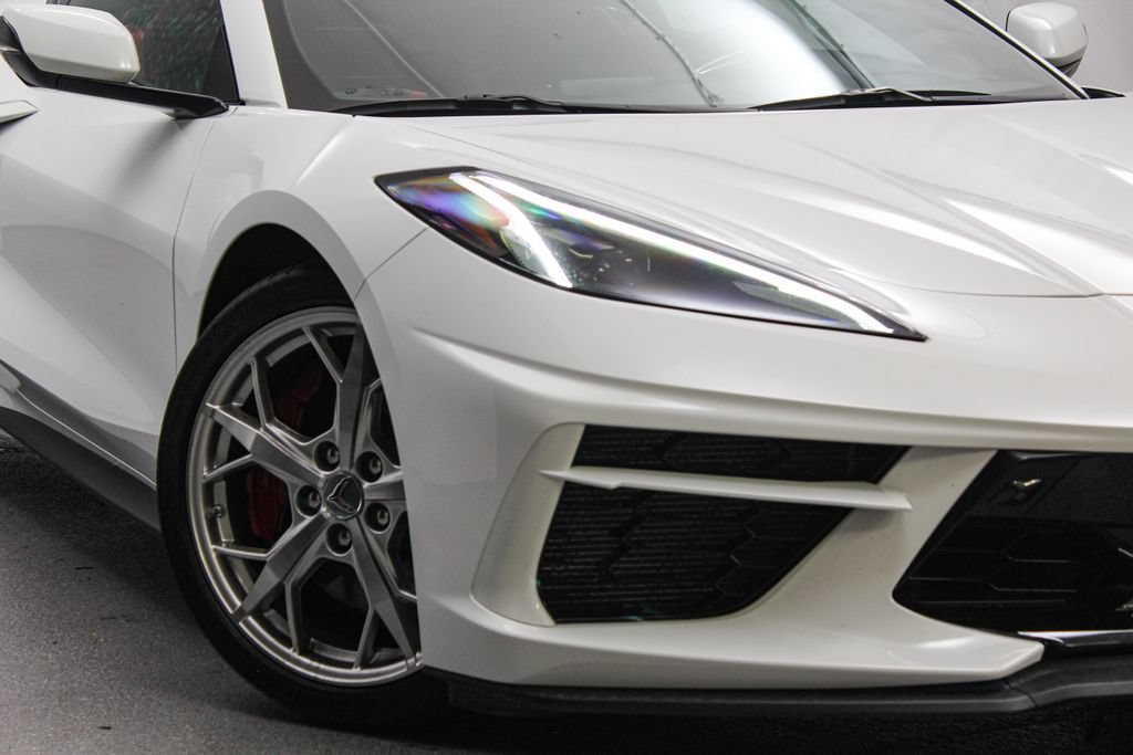 Used 2022 Chevrolet Corvette Stingray Premium Cpe w/ Z51 Performance Package RWD image 3