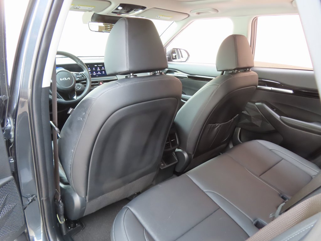 Used 2024 Kia Seltos EX image 32