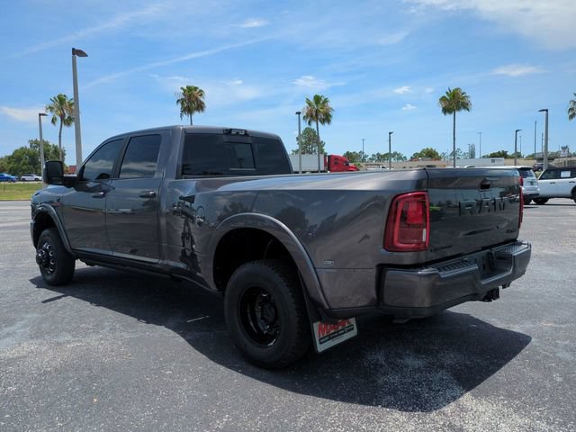 Used 2025 RAM 3500 Limited AWD/4WD image 8