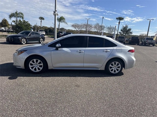 Used 2022 Toyota Corolla LE image 7